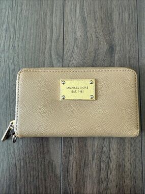 Michael Kors Beige Gold-Plate Zip Wallet